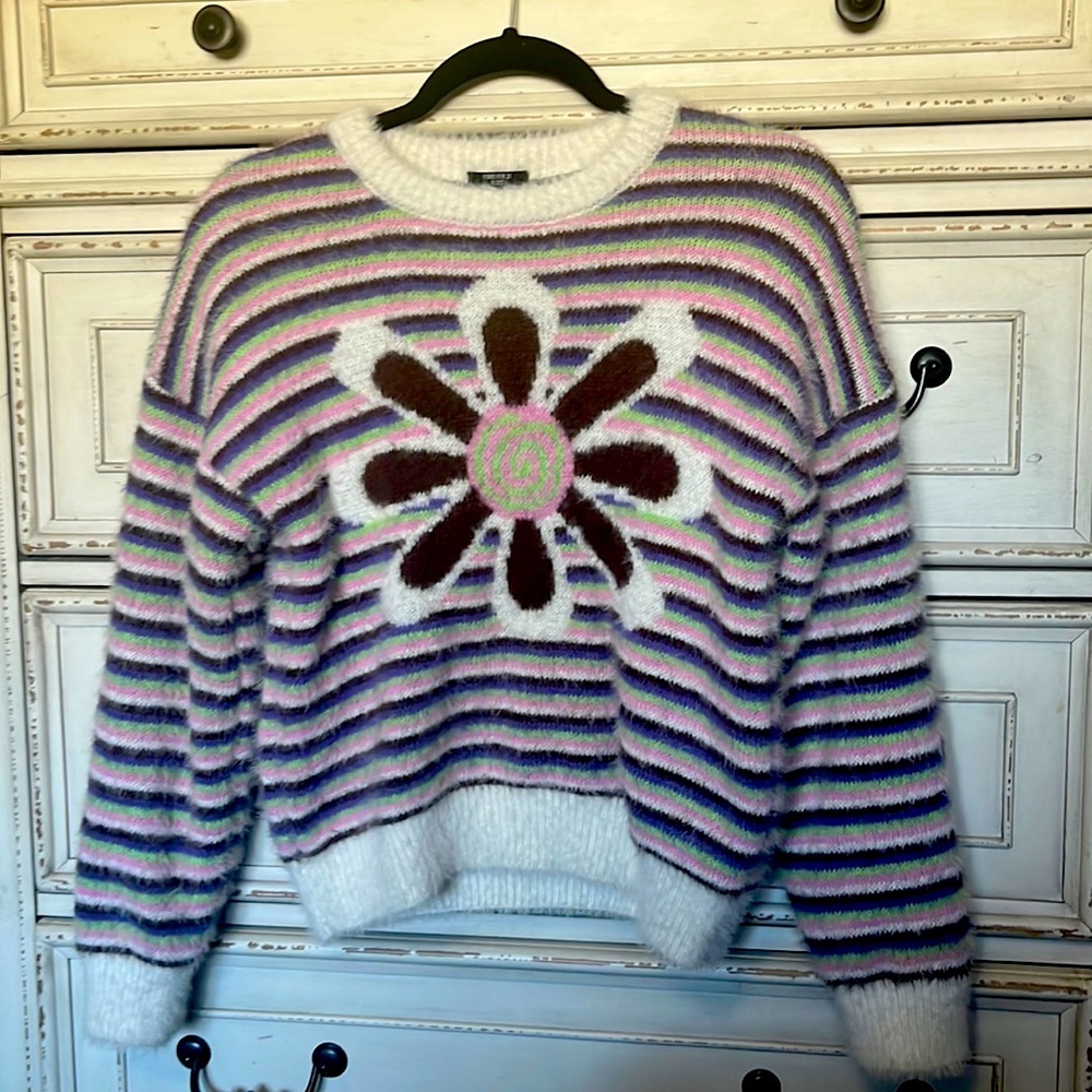 Girls Forever 21 fuzzy sweater